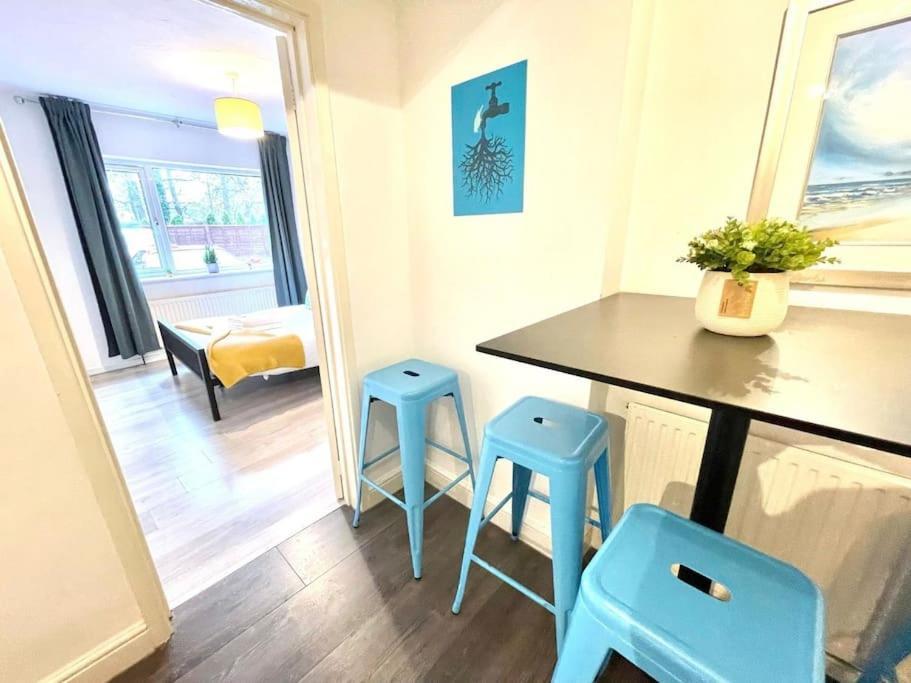 Serene And Cozy 1-Bedroom House With Parking CBG Exteriér fotografie